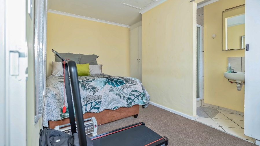 1 Bedroom Property for Sale in Sunset Glen Western Cape